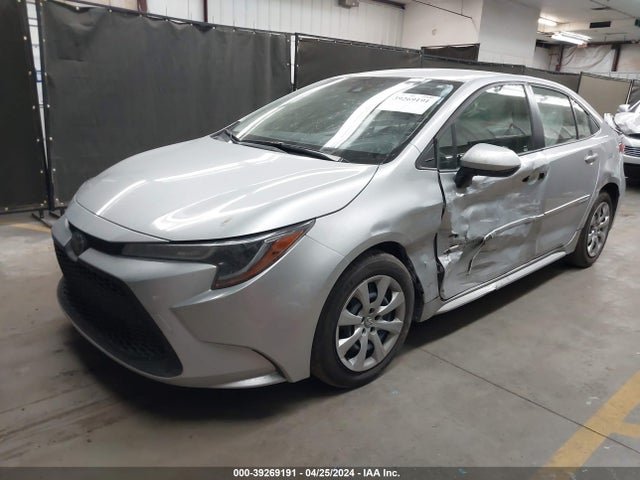 Toyota COROLLA LE 2022 JTDEPMAE3N3015696 Image 2