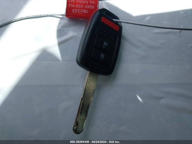Honda FIT LX 2017 JHMGK5H5XHS005372 Image 11