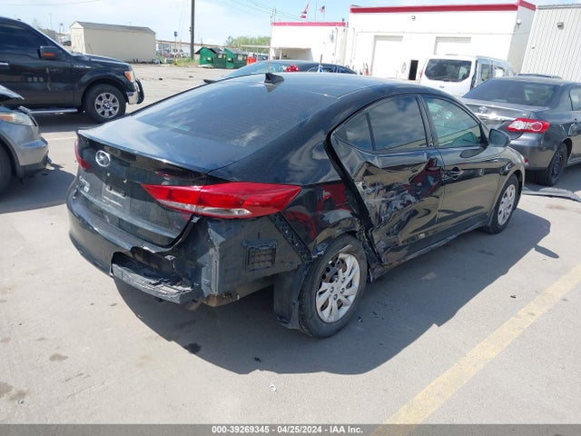 Hyundai ELANTRA SE 2017 5NPD74LFXHH188738 Image 4