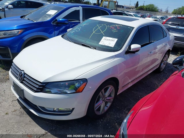 1VWBT7A3XFC006670 Volkswagen Passat 1.8t Se