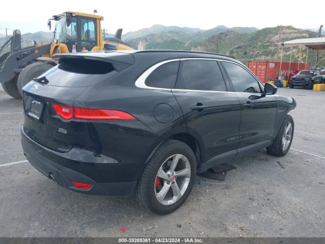 SADCJ2FXXKA601296 Jaguar F-pace 25t Premium