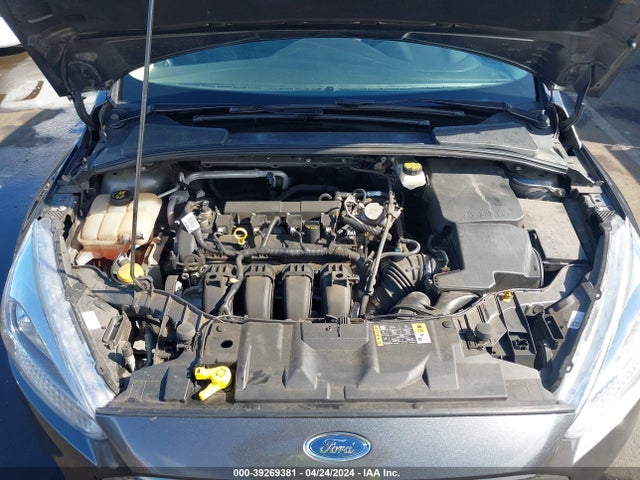 Ford FOCUS SE 2017 1FADP3K21HL325608 Image 10
