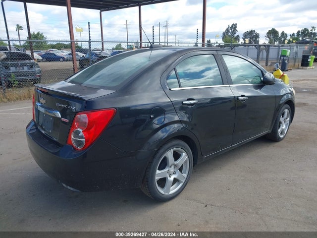 Chevrolet Sonic Ltz Auto 2015 1G1JE5SB5F4124311 Image 4