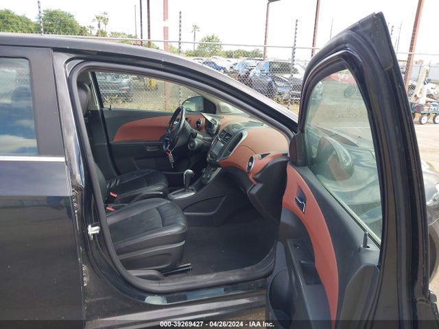 Chevrolet Sonic Ltz Auto 2015 1G1JE5SB5F4124311 Image 5