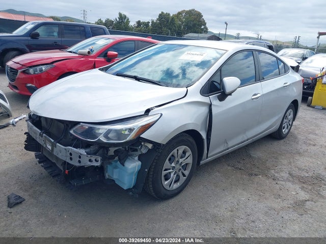 Chevrolet CRUZE LS 2019 1G1BC5SM8K7147005 Image 2