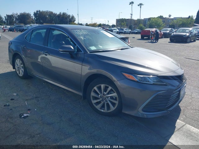 Toyota CAMRY LE 2024 4T1C11AK1RU879252 zdjęcie główne
