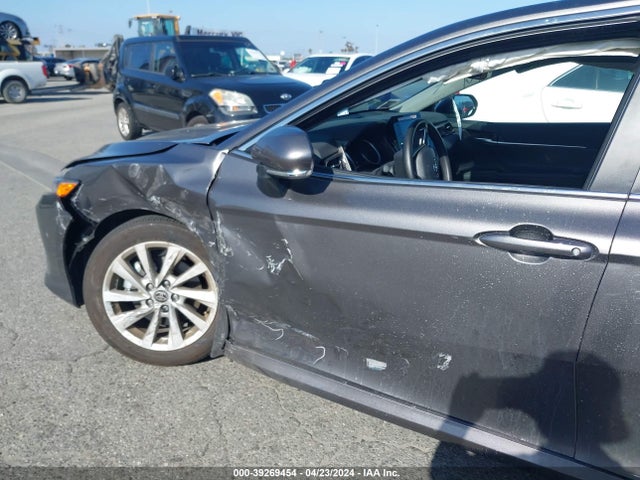 Toyota CAMRY LE 2024 4T1C11AK1RU879252 Image 17