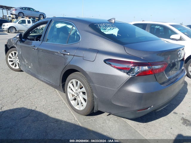 Toyota CAMRY LE 2024 4T1C11AK1RU879252 Image 3