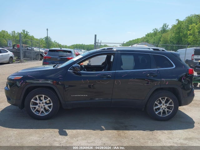 1C4PJMCS1HW600552 Jeep Cherokee Latitude 4x4