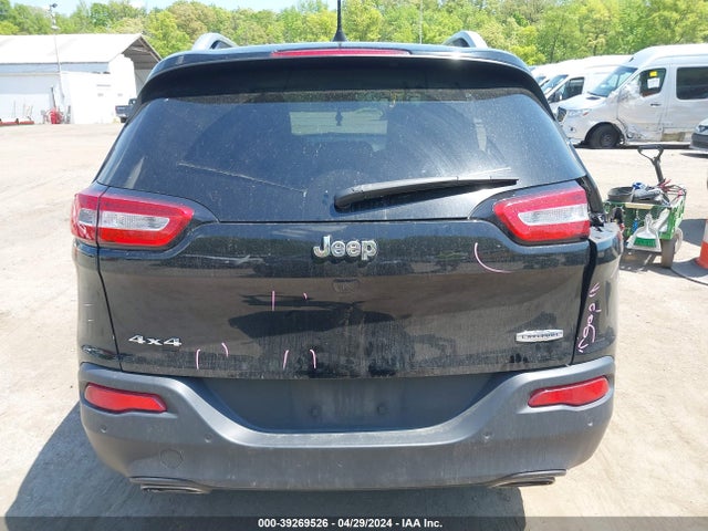 1C4PJMCS1HW600552 Jeep Cherokee Latitude 4x4