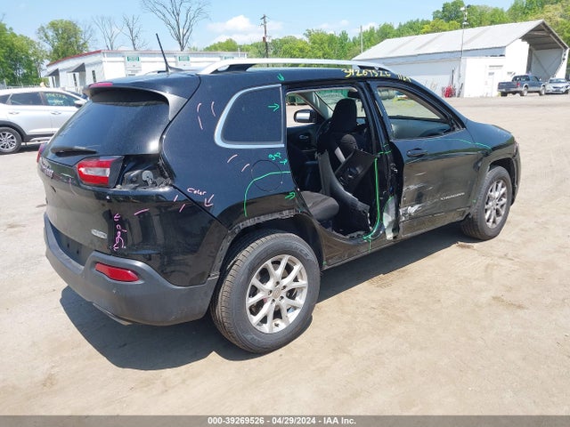 1C4PJMCS1HW600552 Jeep Cherokee Latitude 4x4
