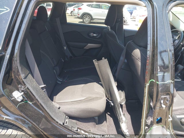 1C4PJMCS1HW600552 Jeep Cherokee Latitude 4x4