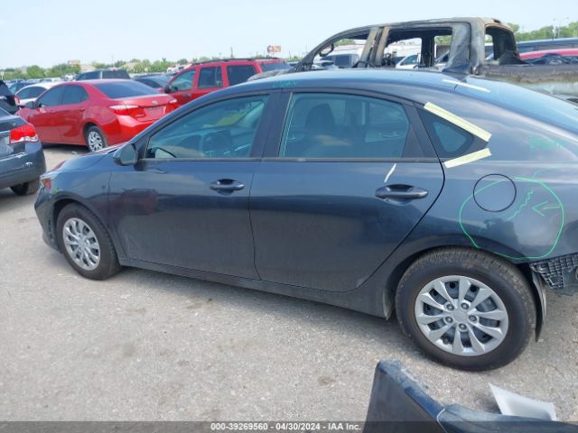 3KPF24AD4NE501100 KIA FORTE FE