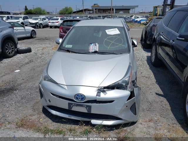Toyota Prius Two 2018 JTDKBRFU5J3070806 Image 13