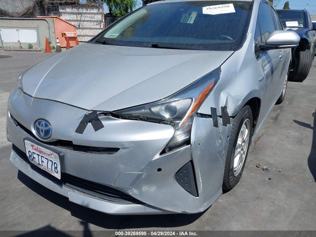 Toyota Prius Two 2018 JTDKBRFU5J3070806 Image 6