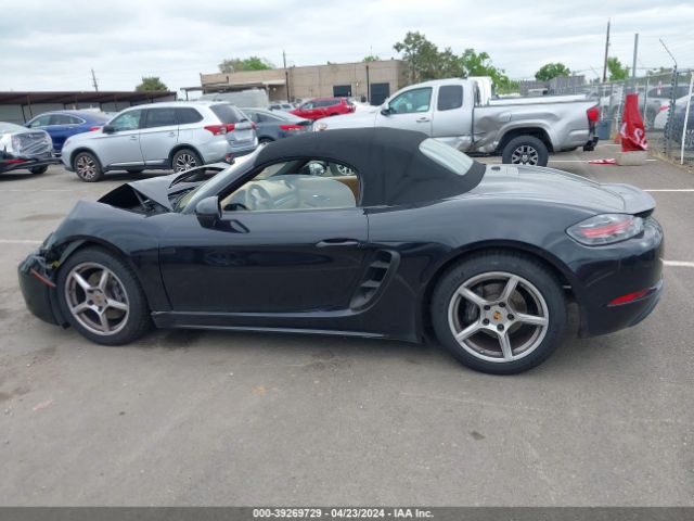 WP0CA2A81HS221231 Porsche 718 Boxster