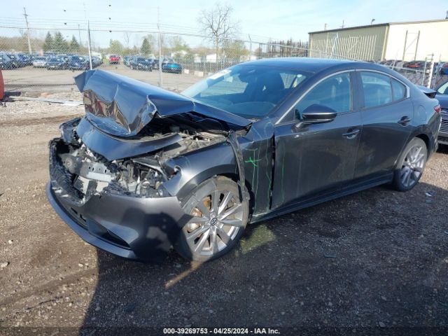 JM1BPBCLXM1314082 Mazda Mazda3 Preferred
