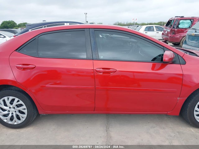 Toyota COROLLA LE 2018 5YFBURHEXJP750403 Image 14