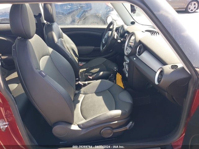 2007 MINI COOPER WMWMF33507TT57578 Photo 4