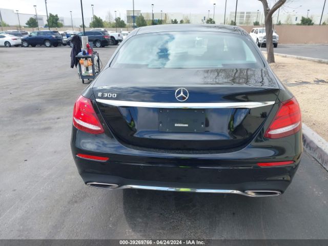 WDDZF4JB0JA376471 Mercedes-Benz E 300