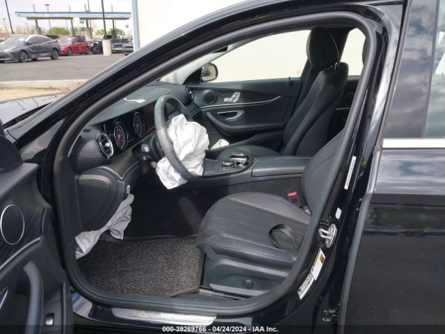 WDDZF4JB0JA376471 Mercedes-Benz E 300