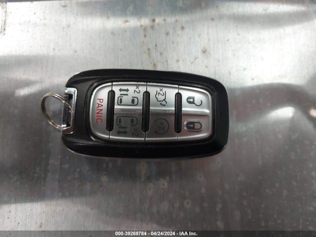 2C4RC1BG3JR233716 Chrysler Pacifica Touring L