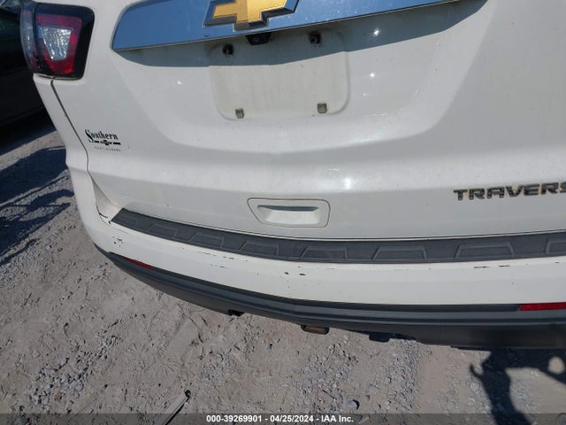Chevrolet Traverse Ls 2015 1GNKRFKD7FJ131454 Image 14