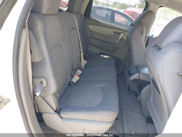 Chevrolet Traverse Ls 2015 1GNKRFKD7FJ131454 Image 8