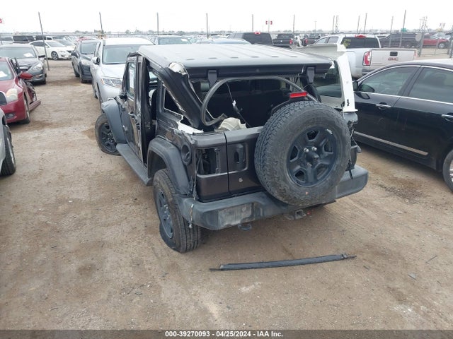 1C4HJXDNXJW283519 Jeep Wrangler Unlimited Sport 4x4