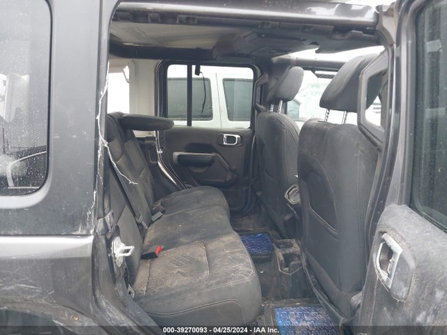 1C4HJXDNXJW283519 Jeep Wrangler Unlimited Sport 4x4