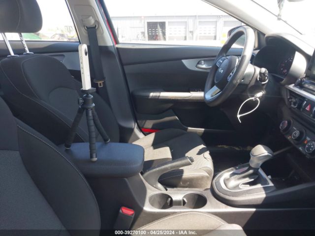 3KPF24AD8PE625079 KIA Forte Lxs