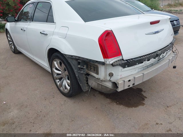 Chrysler 300 Limited 2019 2C3CCAEG8KH698070 Image 17