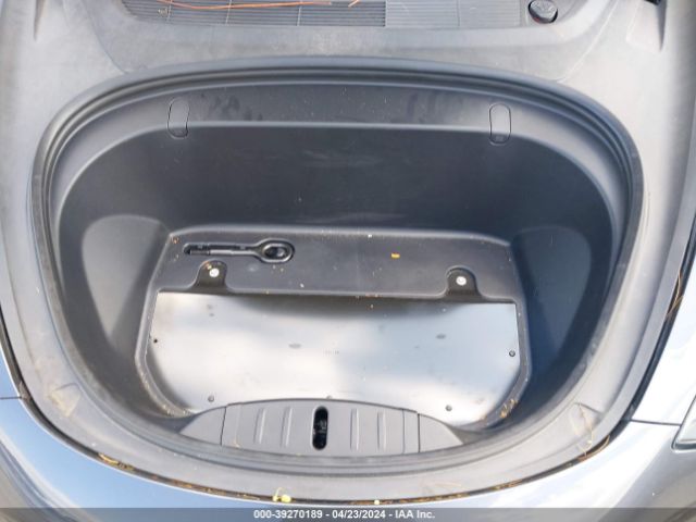 5YJ3E1EA3JF039917 Tesla Model 3 Long Range/mid Range