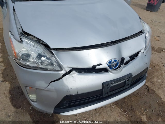 Toyota Prius Three 2014 JTDKN3DU0E0362331 Image 6