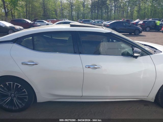 1N4AA6AP5HC373020 Nissan Maxima 3.5 Platinum