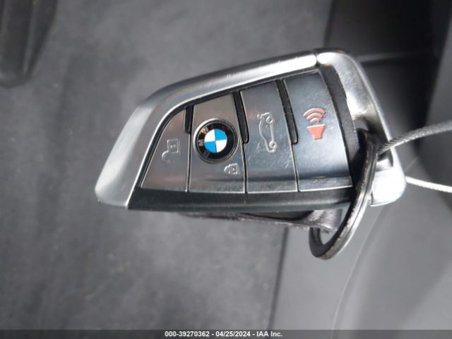 WBAJE5C39HG914563 BMW 540I