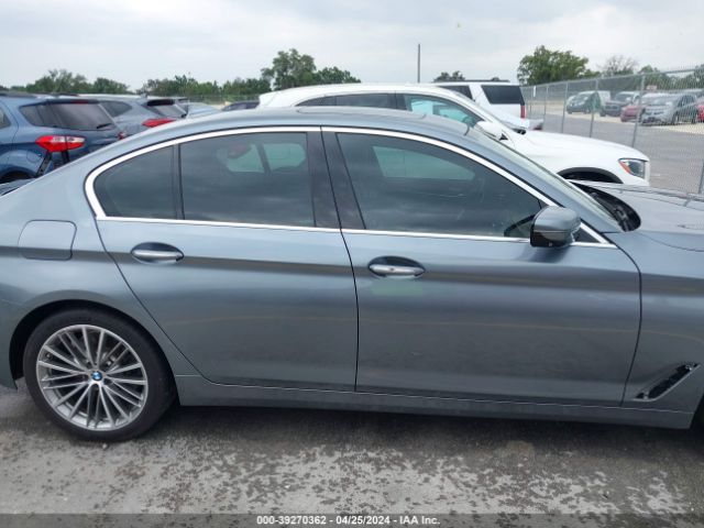 WBAJE5C39HG914563 BMW 540I