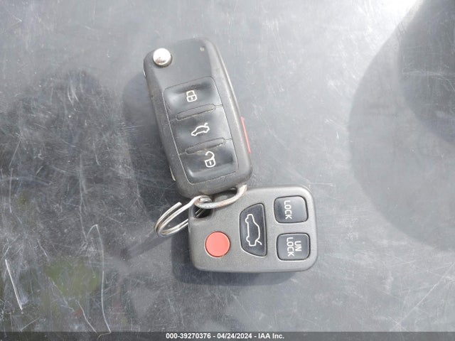 1VWDT7A36HC035305 Volkswagen Passat 1.8t R-line