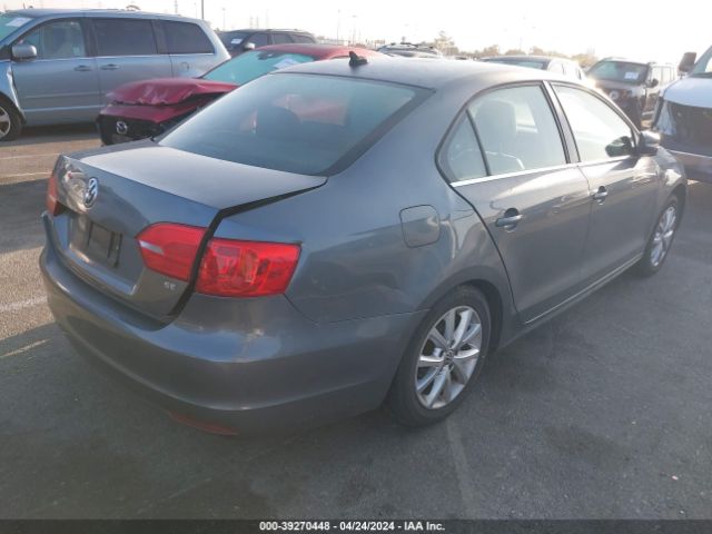 3VWD17AJ1EM238715 Volkswagen Jetta 1.8t Se