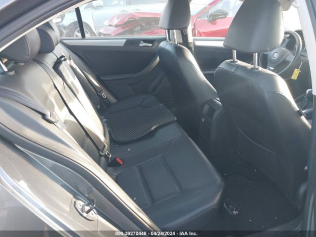 3VWD17AJ1EM238715 Volkswagen Jetta 1.8t Se