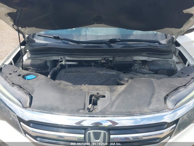 Honda Pilot Touring 2016 5FNYF5H99GB002293 Image 10