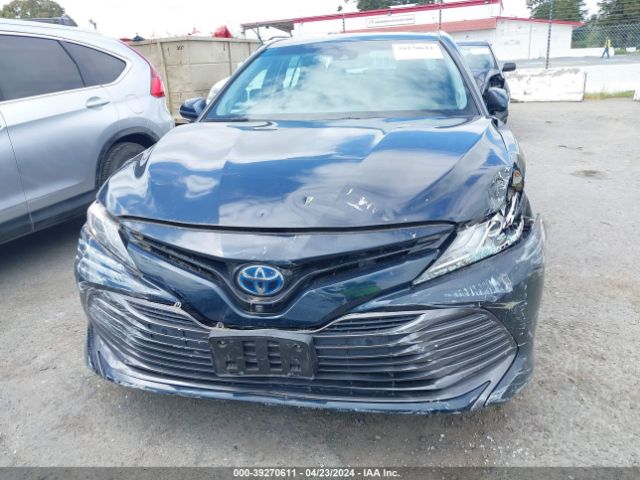 4T1B21HK1JU510121 Toyota Camry Hybrid Xle