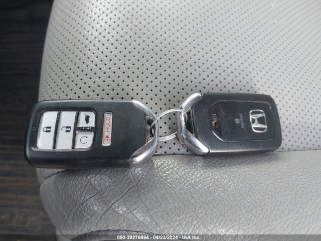 Honda Pilot Elite 2016 5FNYF6H09GB021921 Image 11