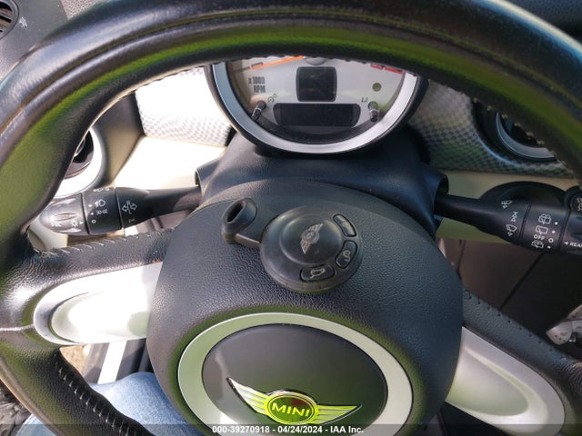 2009 MINI COOPER S CLUBMAN WMWMM33559TP74736 Photo 10