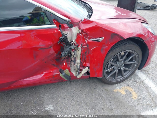 Tesla Model 3 Long Range/performance 2018 5YJ3E1EB0JF084970 Image 18