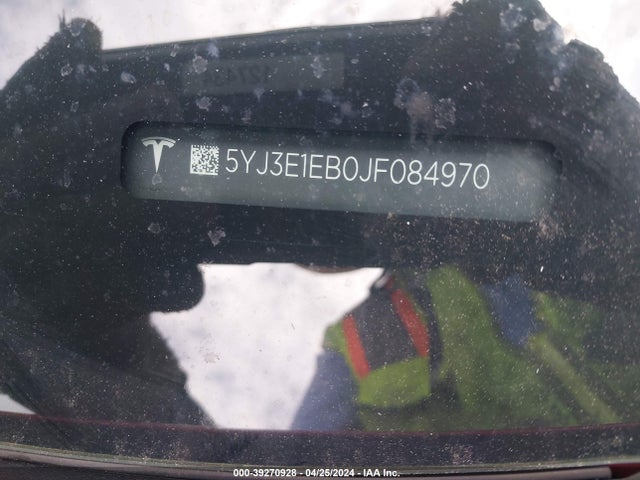 Tesla Model 3 Long Range/performance 2018 5YJ3E1EB0JF084970 Image 9