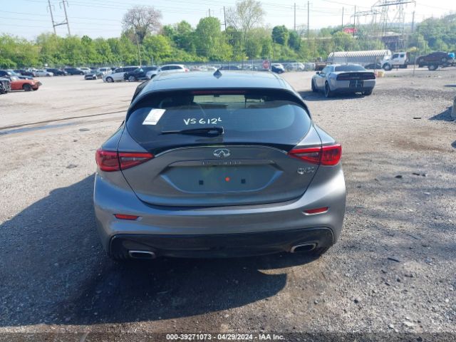 SJKCH5CP5JA054642 Infiniti Qx30 Luxury