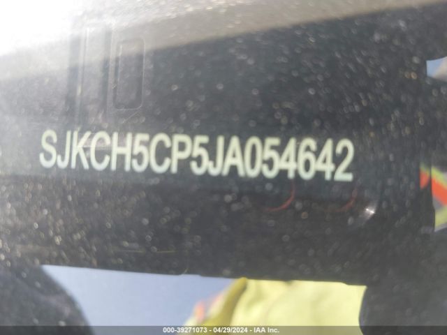 SJKCH5CP5JA054642 Infiniti Qx30 Luxury
