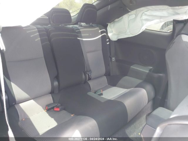 JTKJF5C76GJ017214 Scion TC