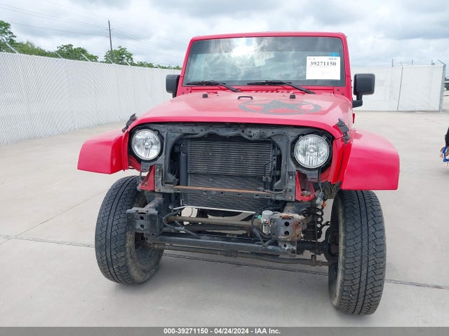1C4BJWDG6FL598912 Jeep Wrangler Unlimited Freedom Edition
